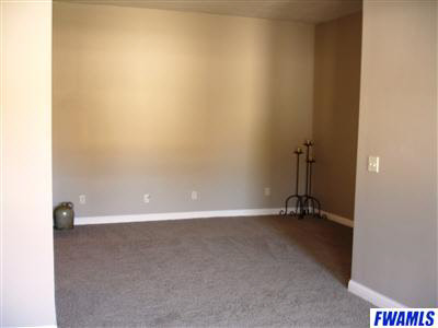 826 North Wayne Street Warren, IN 46792 - Photo 3 of 13 Gallery Image 3