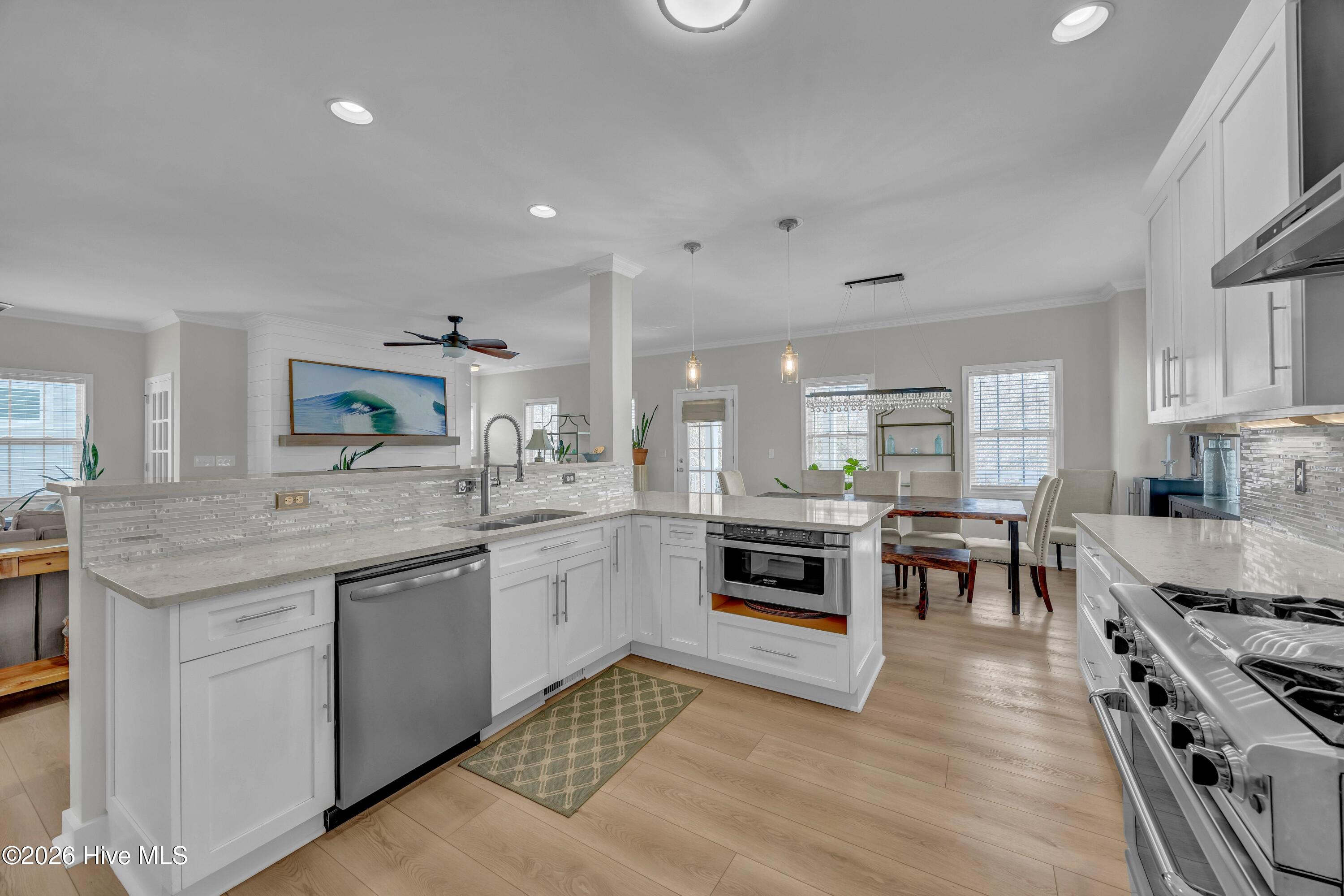 734 Cutter Court Kure Beach, NC 28449 - Photo 18 of 69 018_img_9095_340