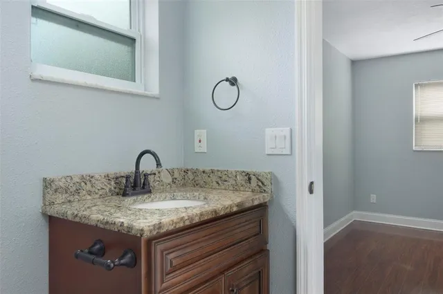 $2,399 | 727 14th Street South, St. Petersburg, FL 33705