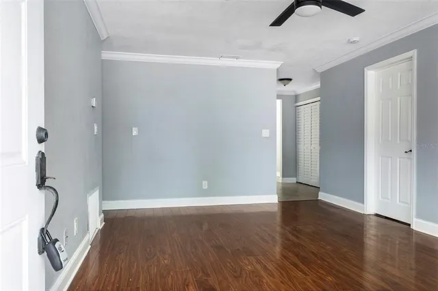 $2,399 | 727 14th Street South, St. Petersburg, FL 33705