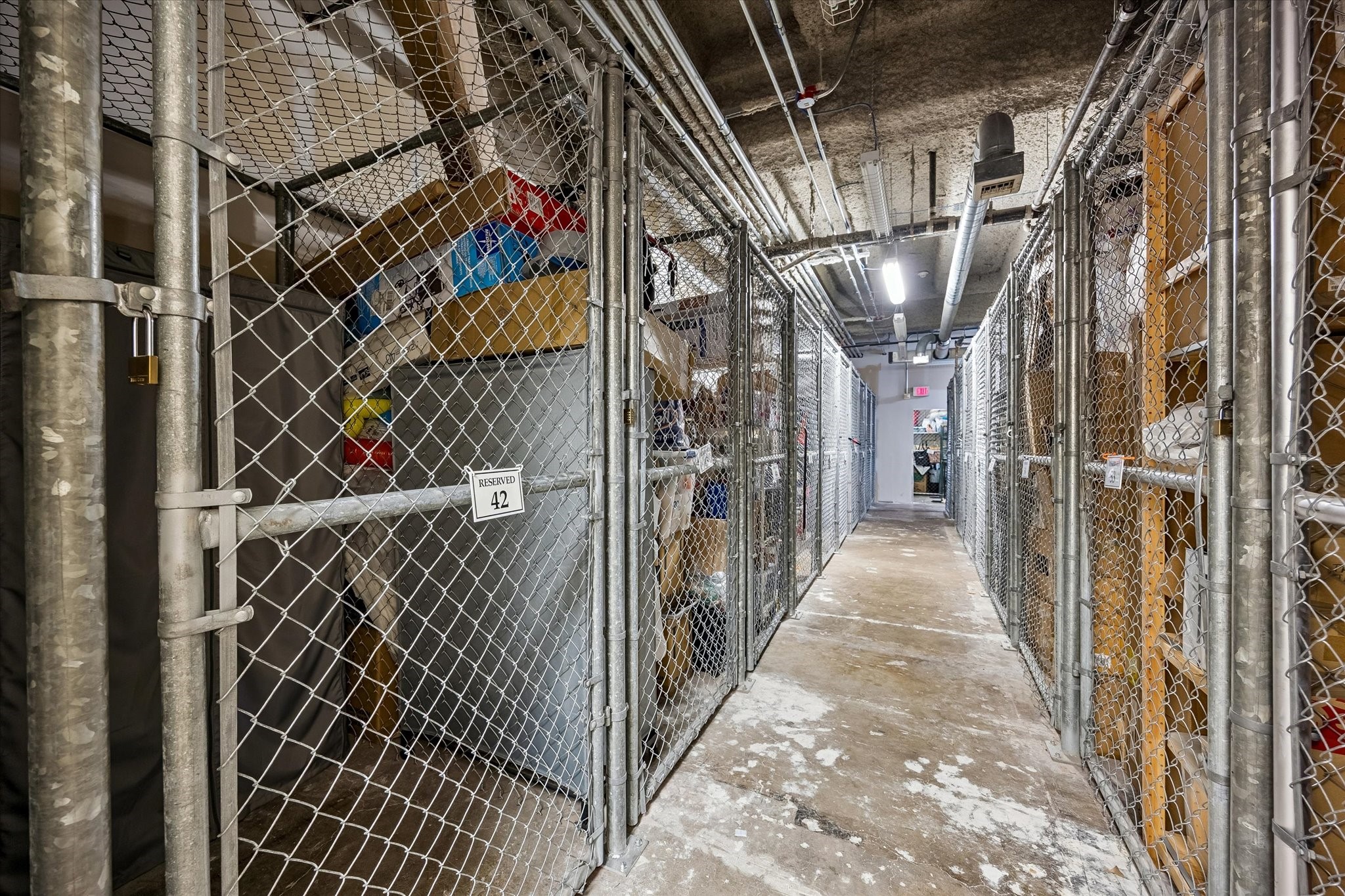 914 Main Street, Unit 910 Houston, TX 77002 - Photo 18 of 32 Commerce Towers offers additional outside climate controlled storage space.