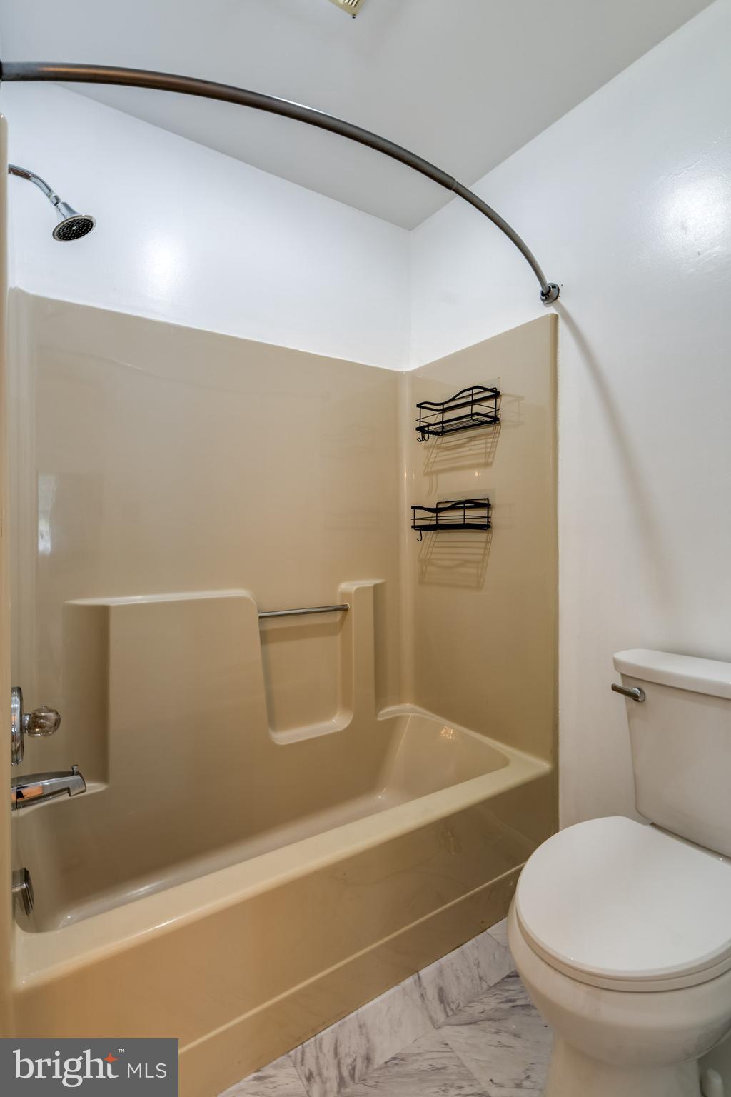 225 North 14th Street Reading, PA 19604 - Photo 21 of 29