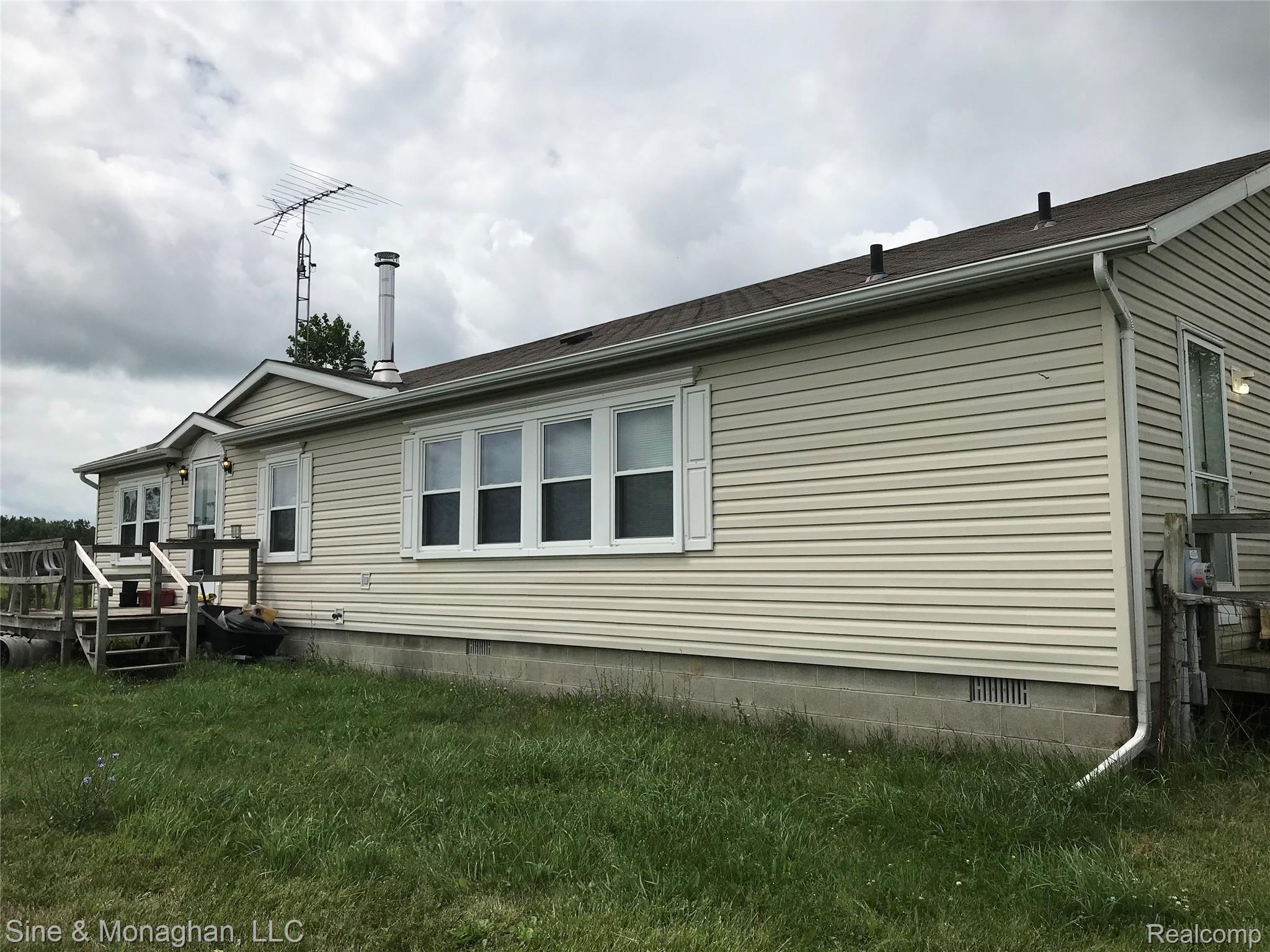 7135 Martin Road Imlay City, MI 48444 - Photo 32 of 34 IMG_4975.jpg