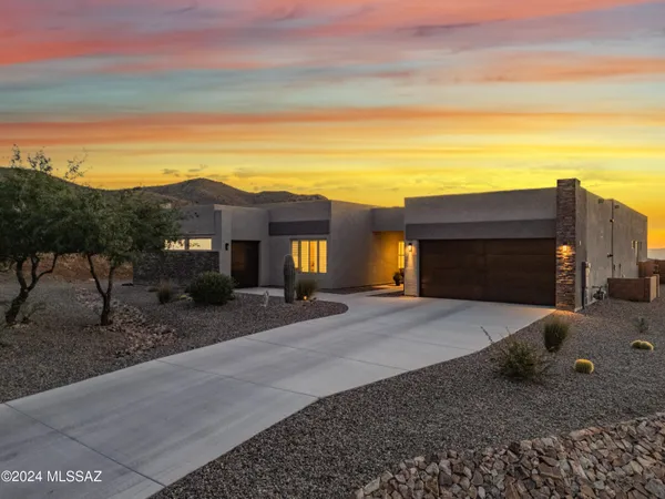 $1,230,250 | 10556 East Ocotillo Rim Trail, Vail, AZ 85641