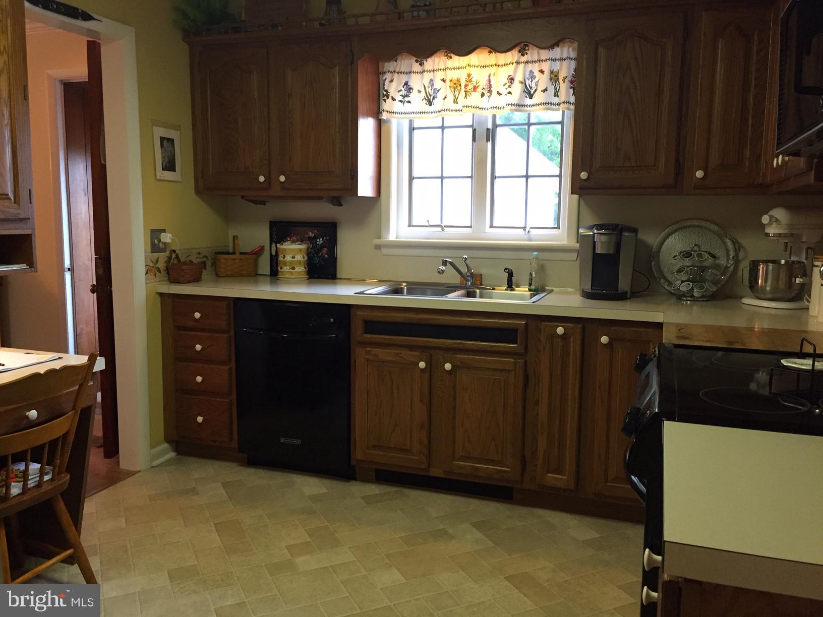 1912 Rickerts Road Perkasie, PA 18944 - Photo 9 of 21 Kitchen
