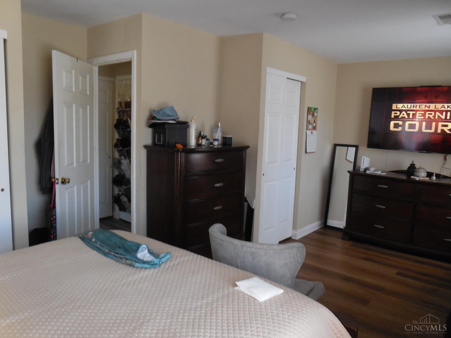 1372 Riviera Place Cincinnati, OH 45231 - Photo 6 of 38 Gallery Image 6