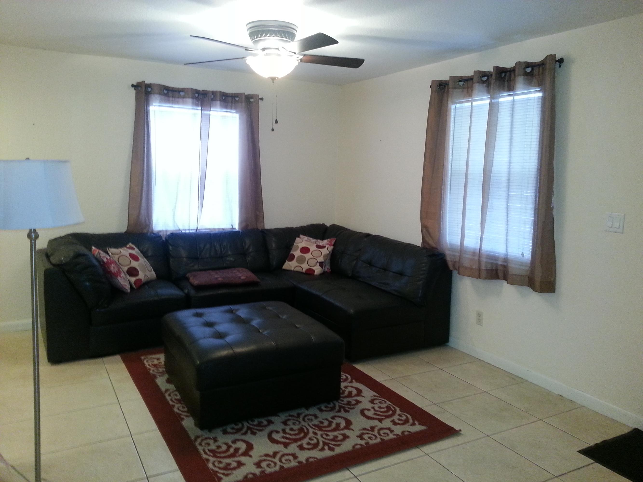539 West 4th Street Riviera Beach, FL 33404 - Photo 2 of 9 LivingRoom