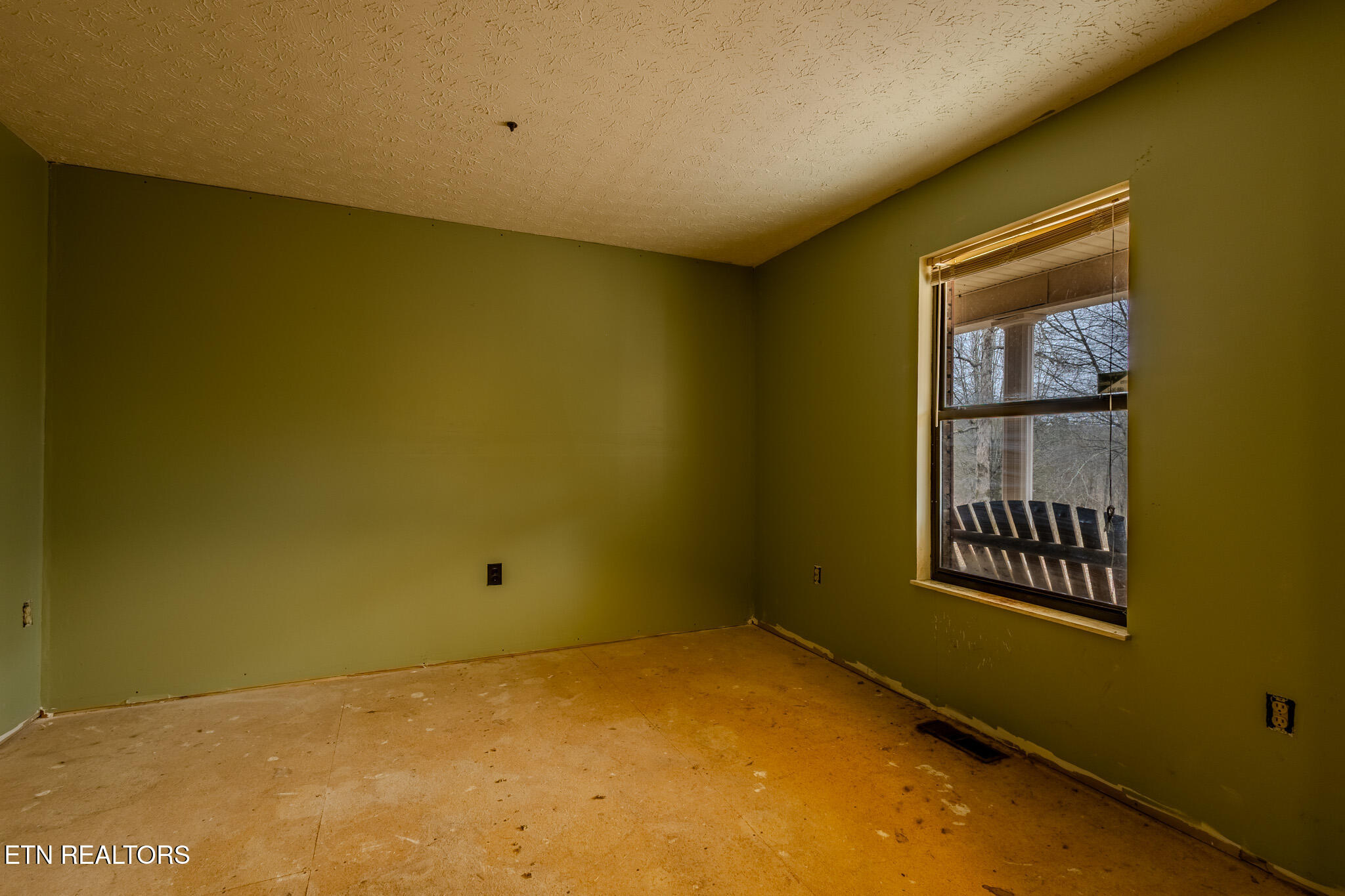 333 Willow Springs Road Ten Mile, TN 37880 - Photo 19 of 37 Office