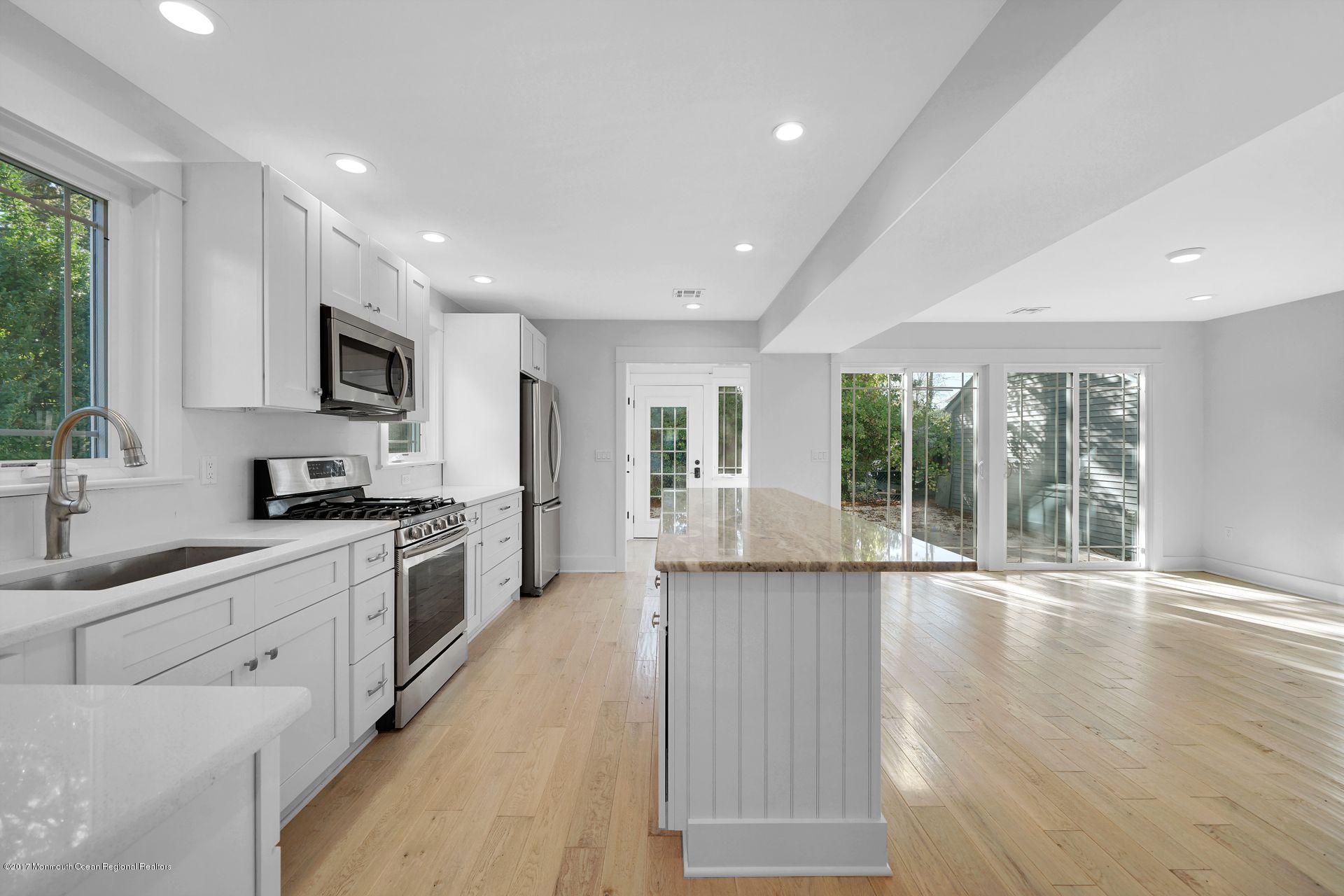 1118 Sampson Road Point Pleasant, NJ 08742 - Photo 11 of 31 14