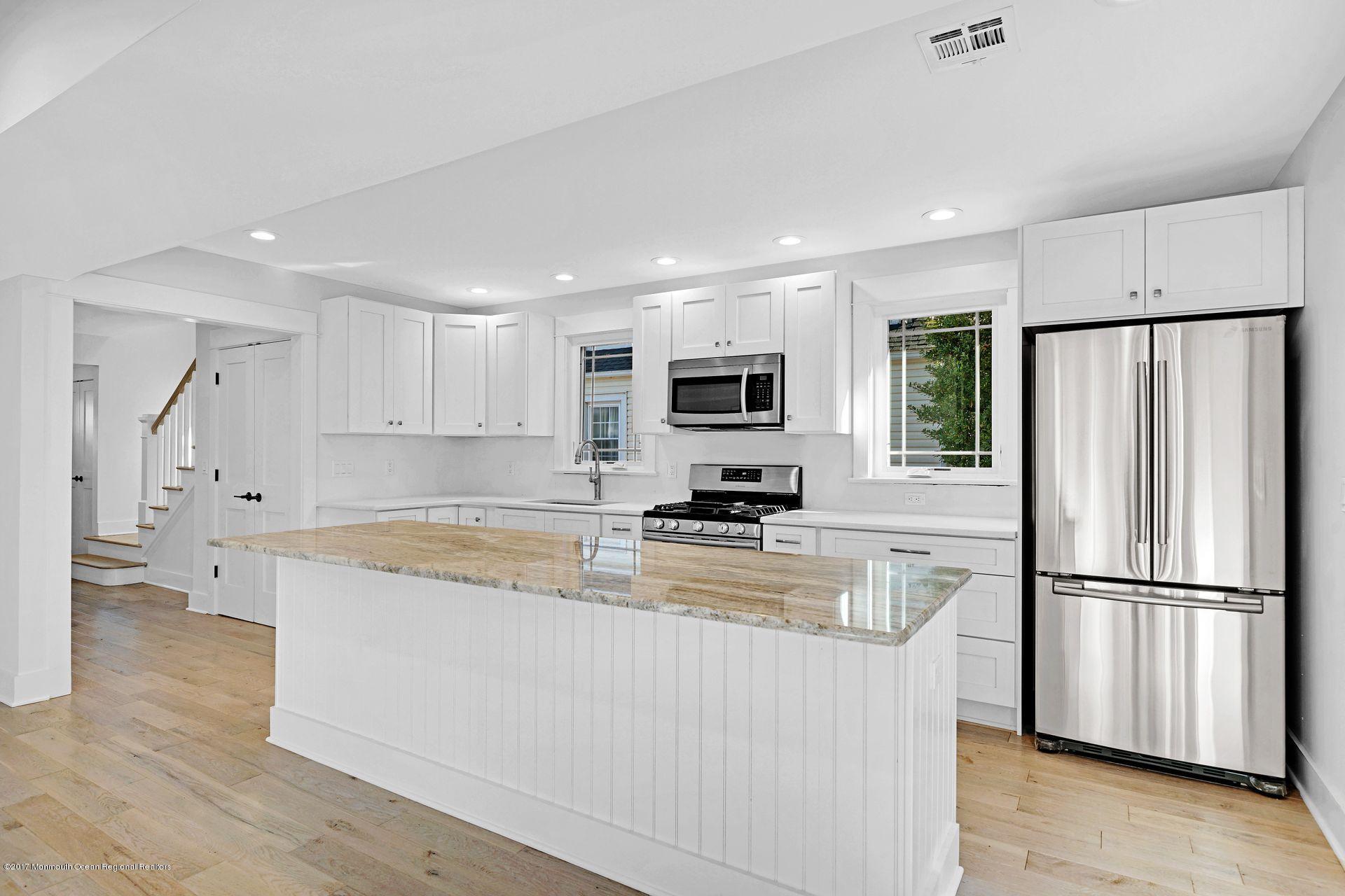 1118 Sampson Road Point Pleasant, NJ 08742 - Photo 13 of 31 18