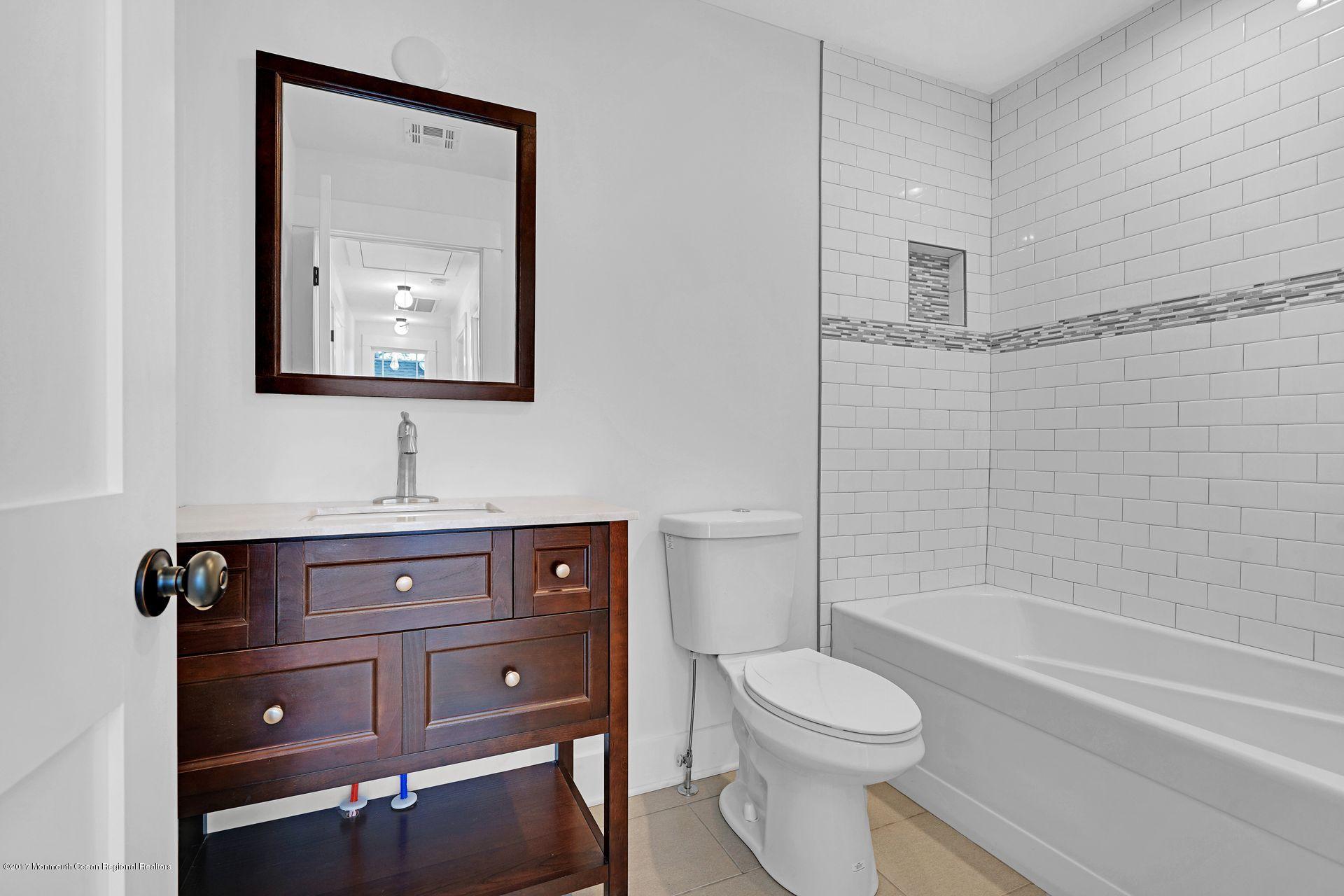 1118 Sampson Road Point Pleasant, NJ 08742 - Photo 25 of 31 29