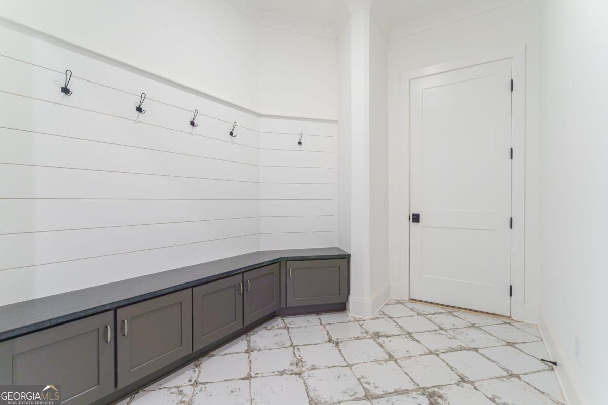 140 Parkside Lane Eatonton, GA 31024 - Photo 14 of 37 a bathroom with a bathtub