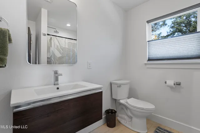 $769,000 | 1211 Bowen Avenue, Ocean Springs, MS 39564