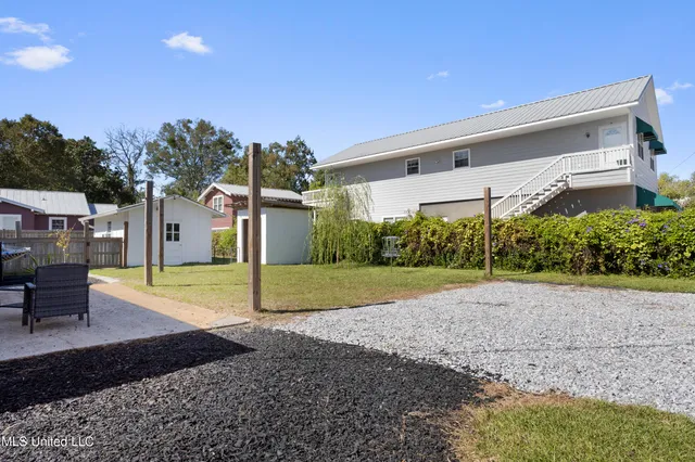 $769,000 | 1211 Bowen Avenue, Ocean Springs, MS 39564