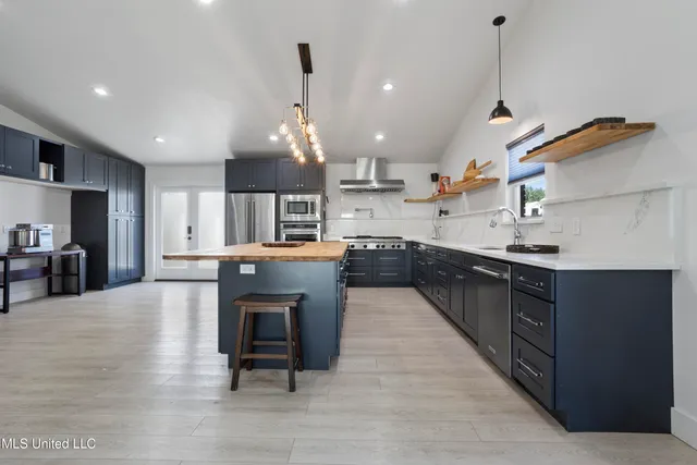 $769,000 | 1211 Bowen Avenue, Ocean Springs, MS 39564