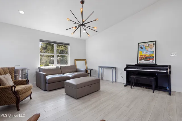 $769,000 | 1211 Bowen Avenue, Ocean Springs, MS 39564