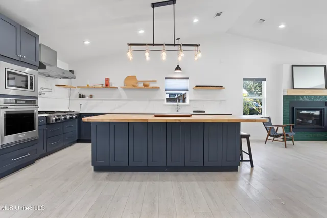 $769,000 | 1211 Bowen Avenue, Ocean Springs, MS 39564