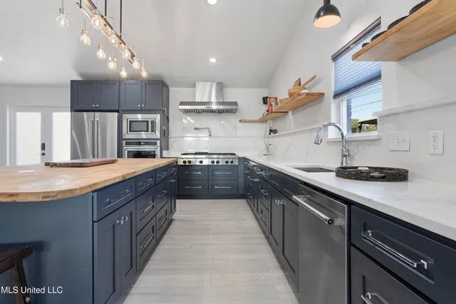 $769,000 | 1211 Bowen Avenue, Ocean Springs, MS 39564