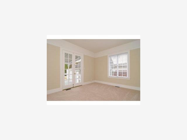 852 Prospect Row San Mateo, CA 94401 - Photo 5 of 9 a living room with a couch