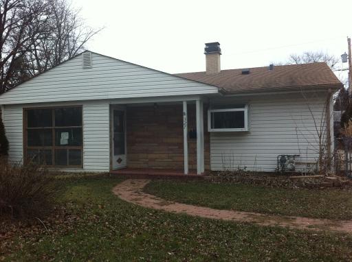 327 East Dennis Road Wheeling, IL 60090 - Photo 1 of 13