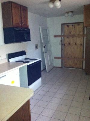 327 East Dennis Road Wheeling, IL 60090 - Photo 5 of 13