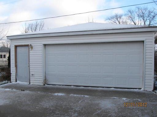 327 East Dennis Road Wheeling, IL 60090 - Photo 10 of 13