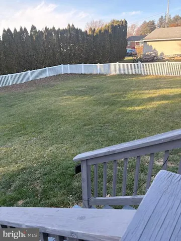 $275,000 | 2144 Pleasant View Drive, York, PA 17406