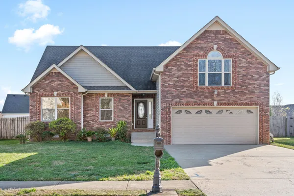 $1,800 | 3565 Southwood Drive, Clarksville, TN 37042