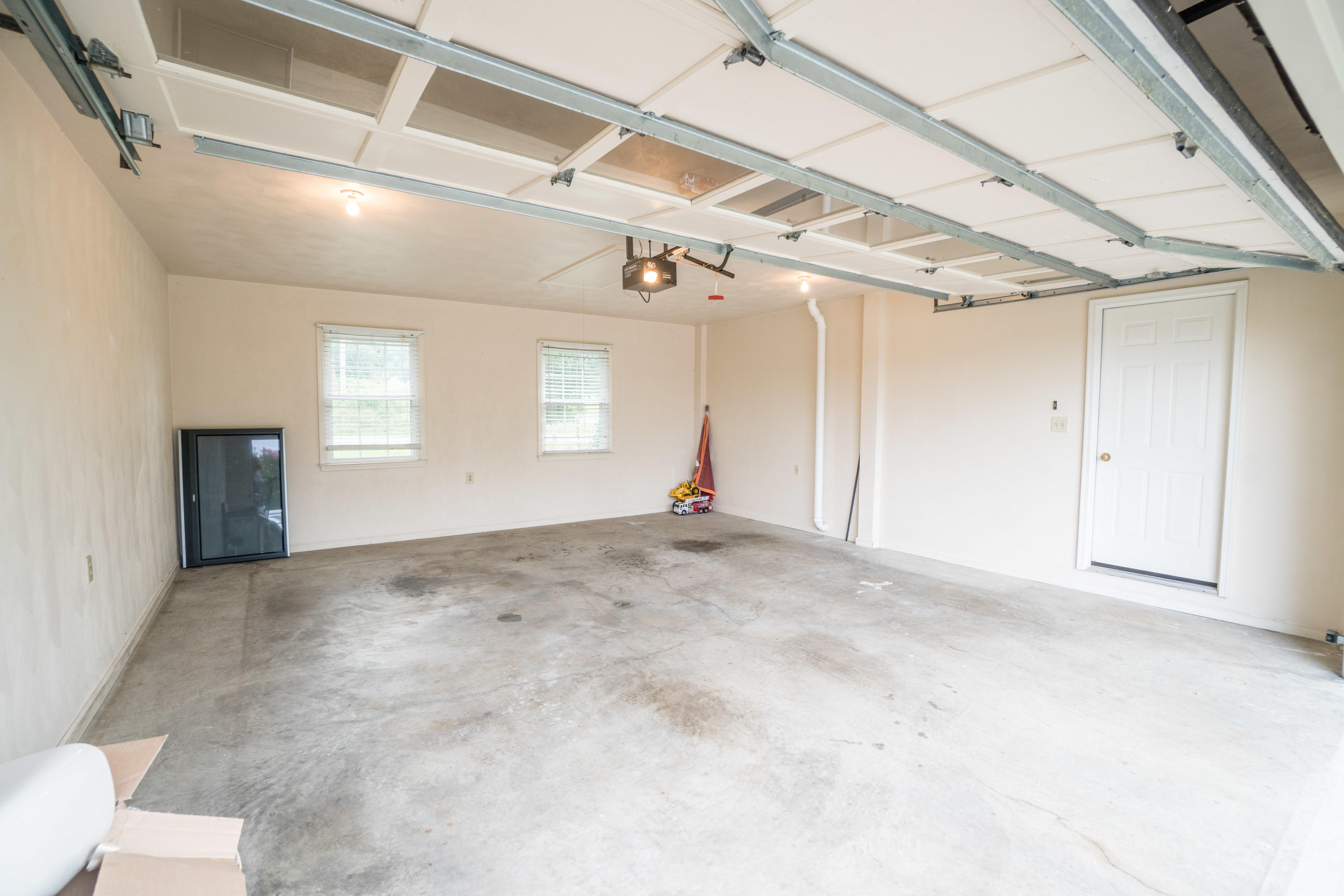2045 Mountain View Road Vinton, VA 24179 - Photo 29 of 32 2-car Garage