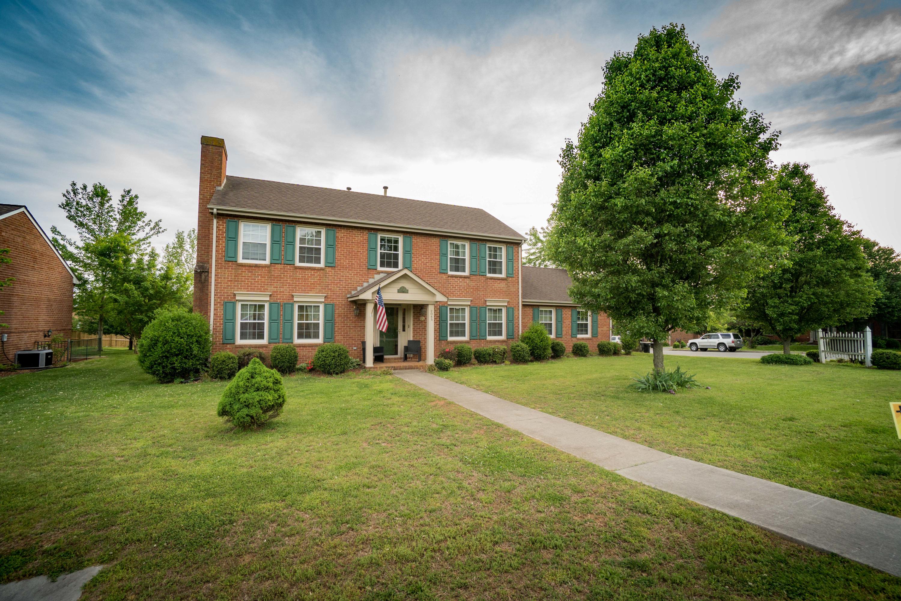 2045 Mountain View Road Vinton, VA 24179 - Photo 31 of 32 Front