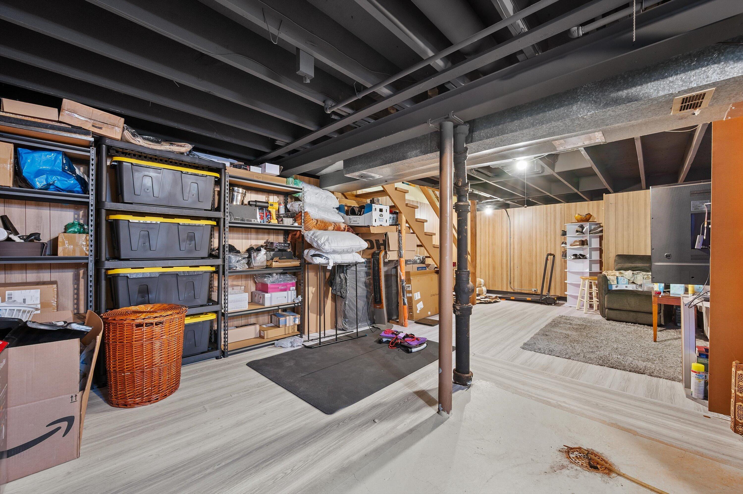 5225 South 13th Street, Unit P Milwaukee, WI 53221 - Photo 16 of 25 20-DSC7161