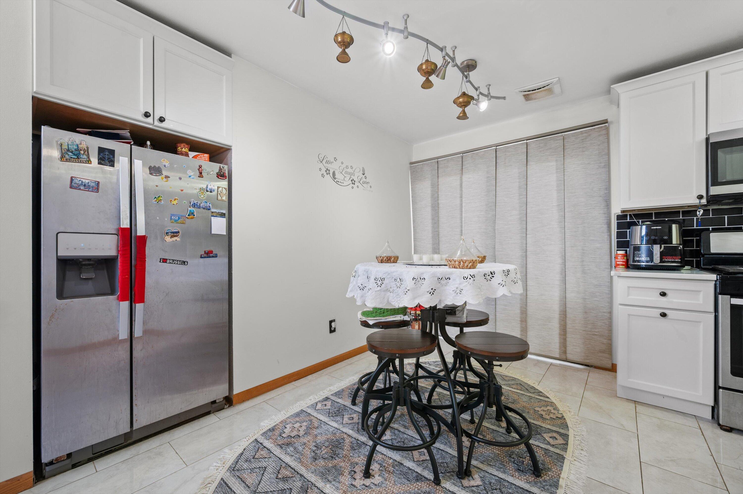 5225 South 13th Street, Unit P Milwaukee, WI 53221 - Photo 5 of 25 04-DSC7092