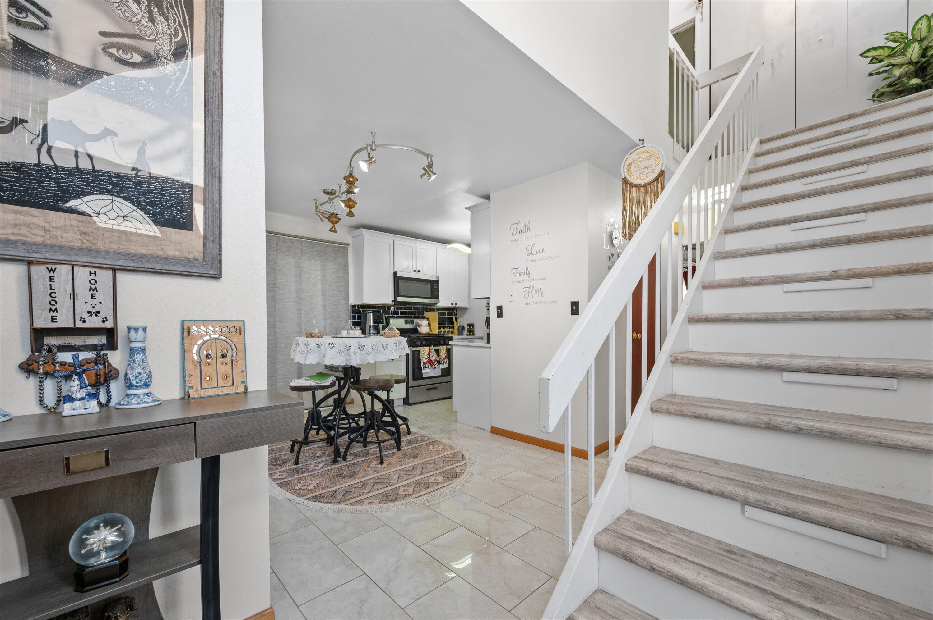 5225 South 13th Street, Unit P Milwaukee, WI 53221 - Photo 7 of 25 02-DSC7086