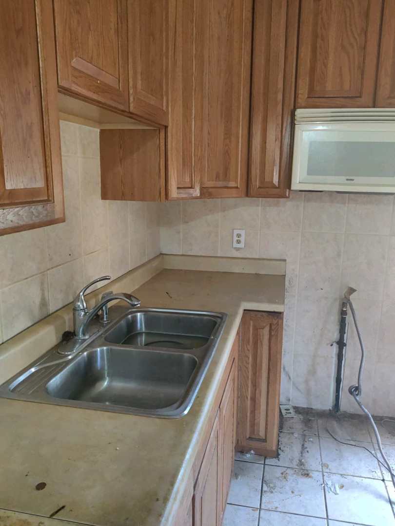 7659 South Normal Avenue Chicago, IL 60620 - Photo 10 of 16