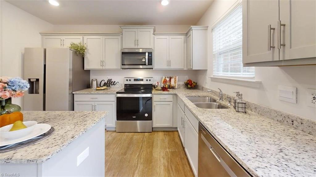 6801 Capstone Court Rural Hall, NC 27045 - Photo 6 of 39