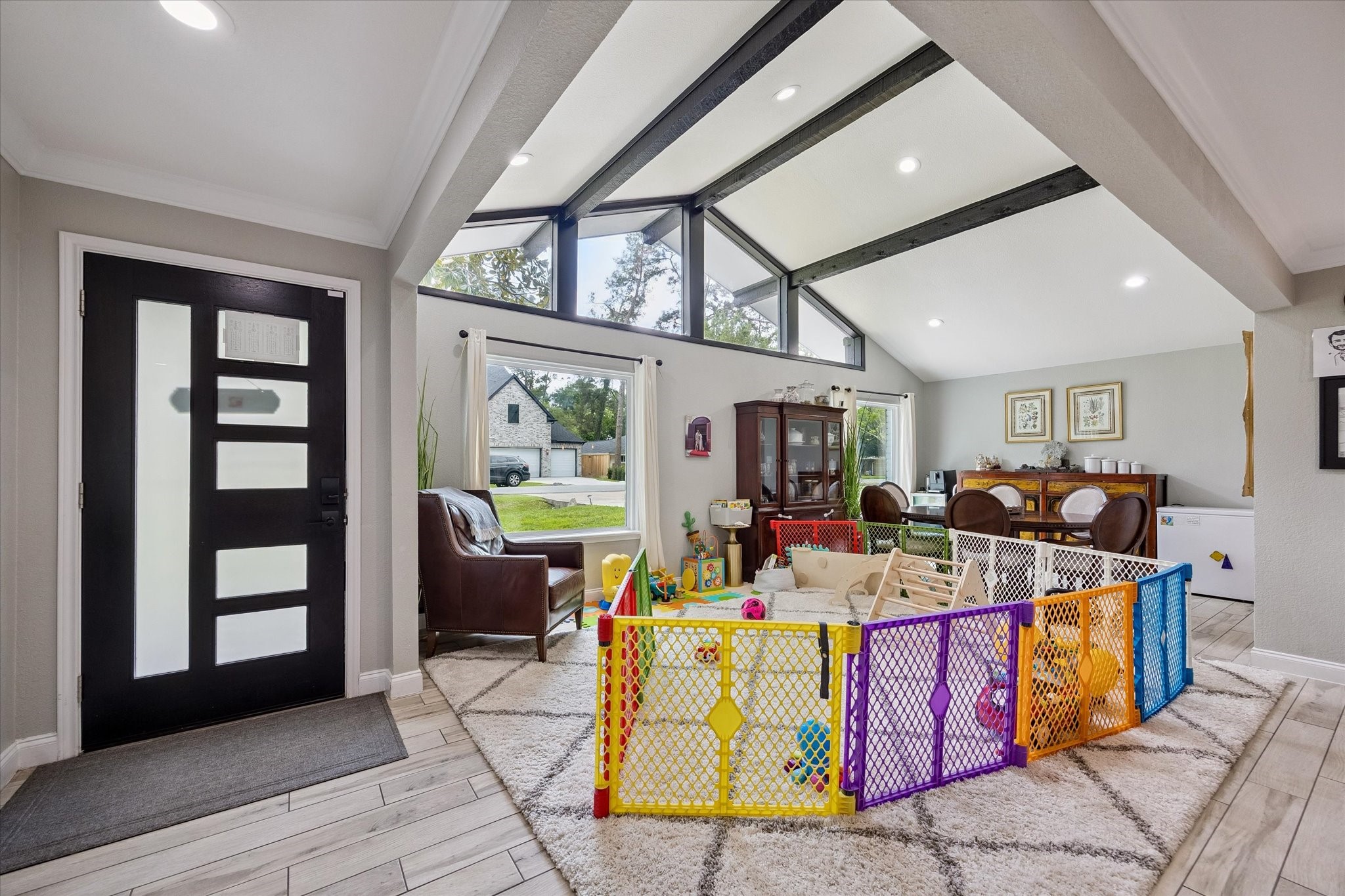 9840 Warwana Road Houston, TX 77080 - Photo 3 of 17