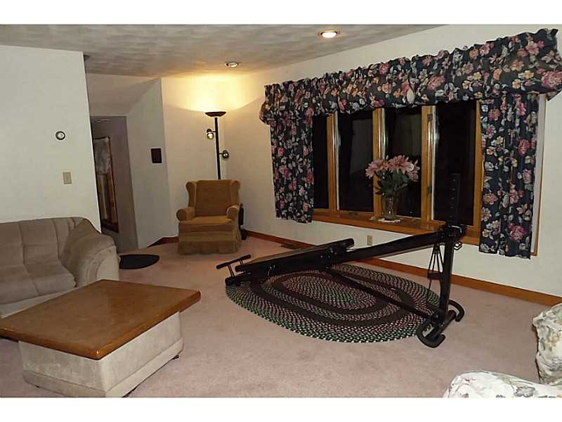 95 Hunting House Road Glocester, RI 02857 - Photo 5 of 23 Living Room.