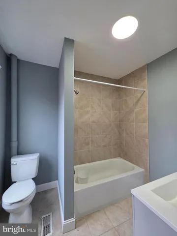 $1,400 | 614 South 10th Street, Reading, PA 19602