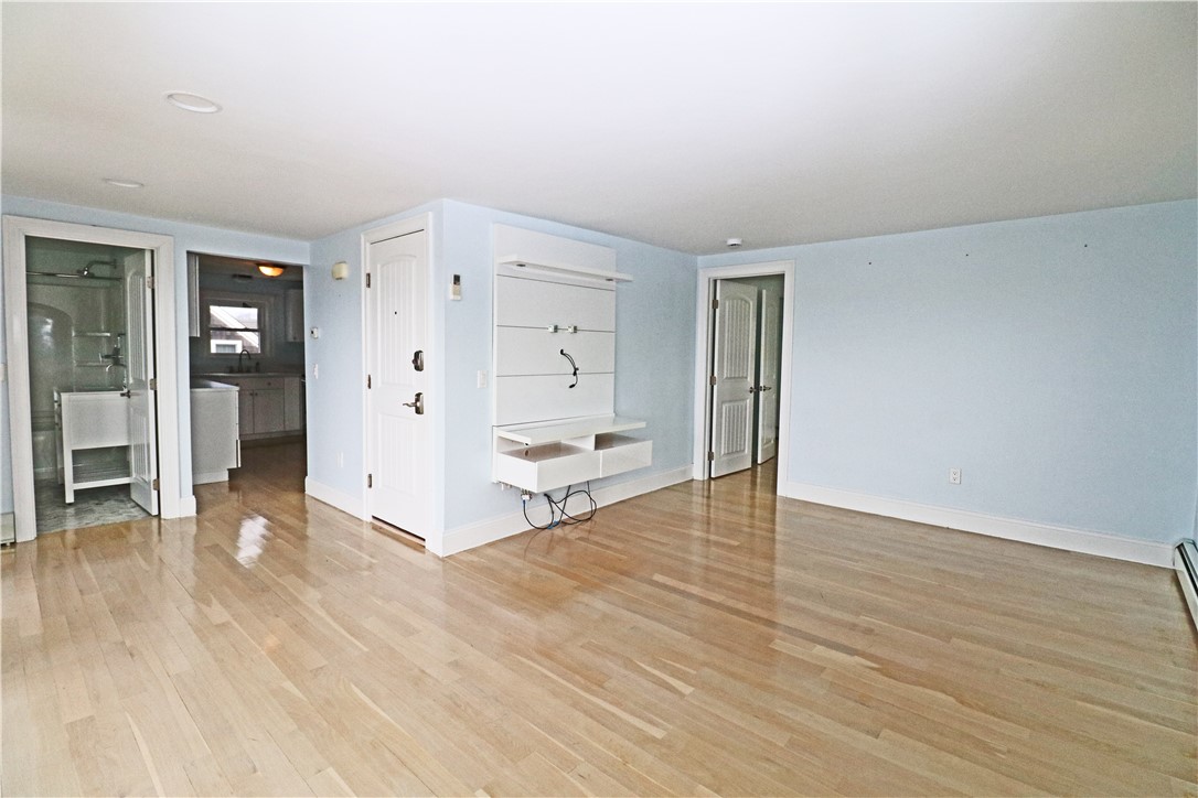 249 Tuckerman Avenue, Unit 2 Middletown, RI 02842 - Photo 11 of 24