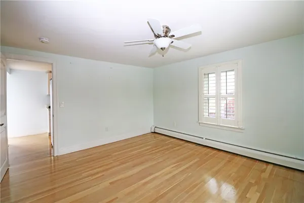 $3,300 | 249 Tuckerman Avenue, Unit 2, Middletown, RI 02842