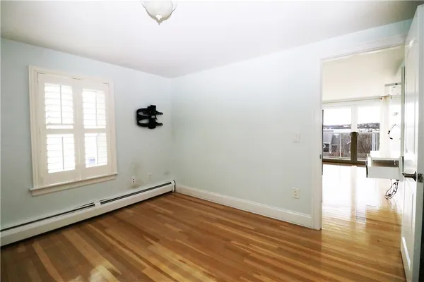 $3,300 | 249 Tuckerman Avenue, Unit 2, Middletown, RI 02842