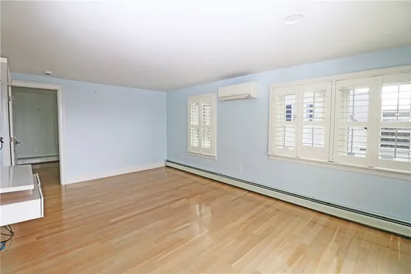 $3,300 | 249 Tuckerman Avenue, Unit 2, Middletown, RI 02842