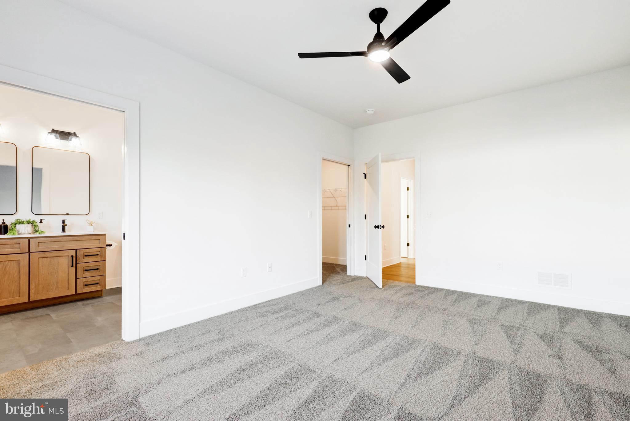 220 Parkside Place Lancaster, PA 17602 - Photo 23 of 49 a view of an empty room and window