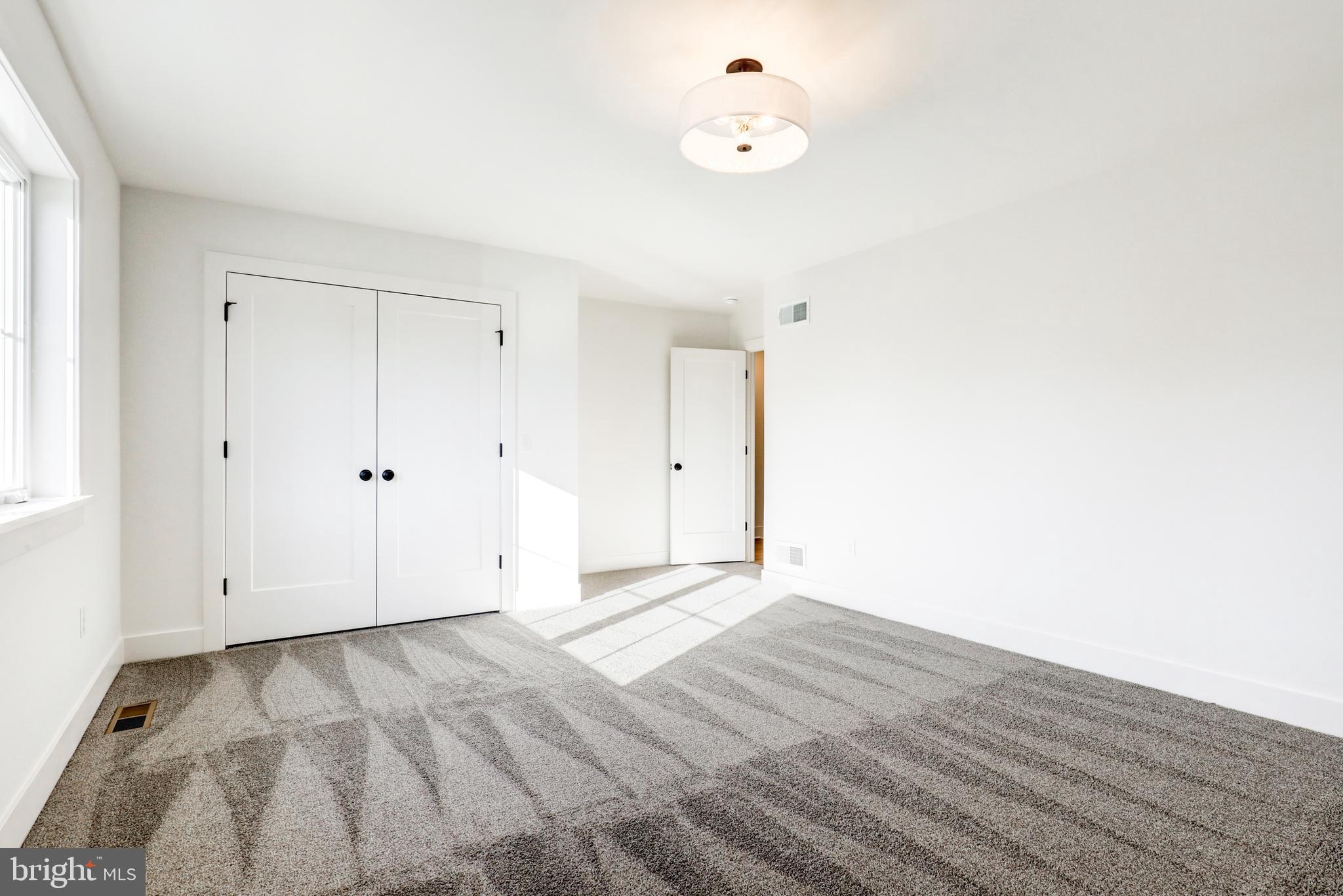 220 Parkside Place Lancaster, PA 17602 - Photo 31 of 49 a view of an empty room