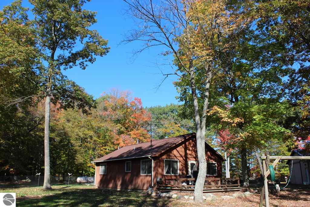 11267 South Mission Road Shepherd, MI 48883 - Photo 1 of 27 1777955.JPG