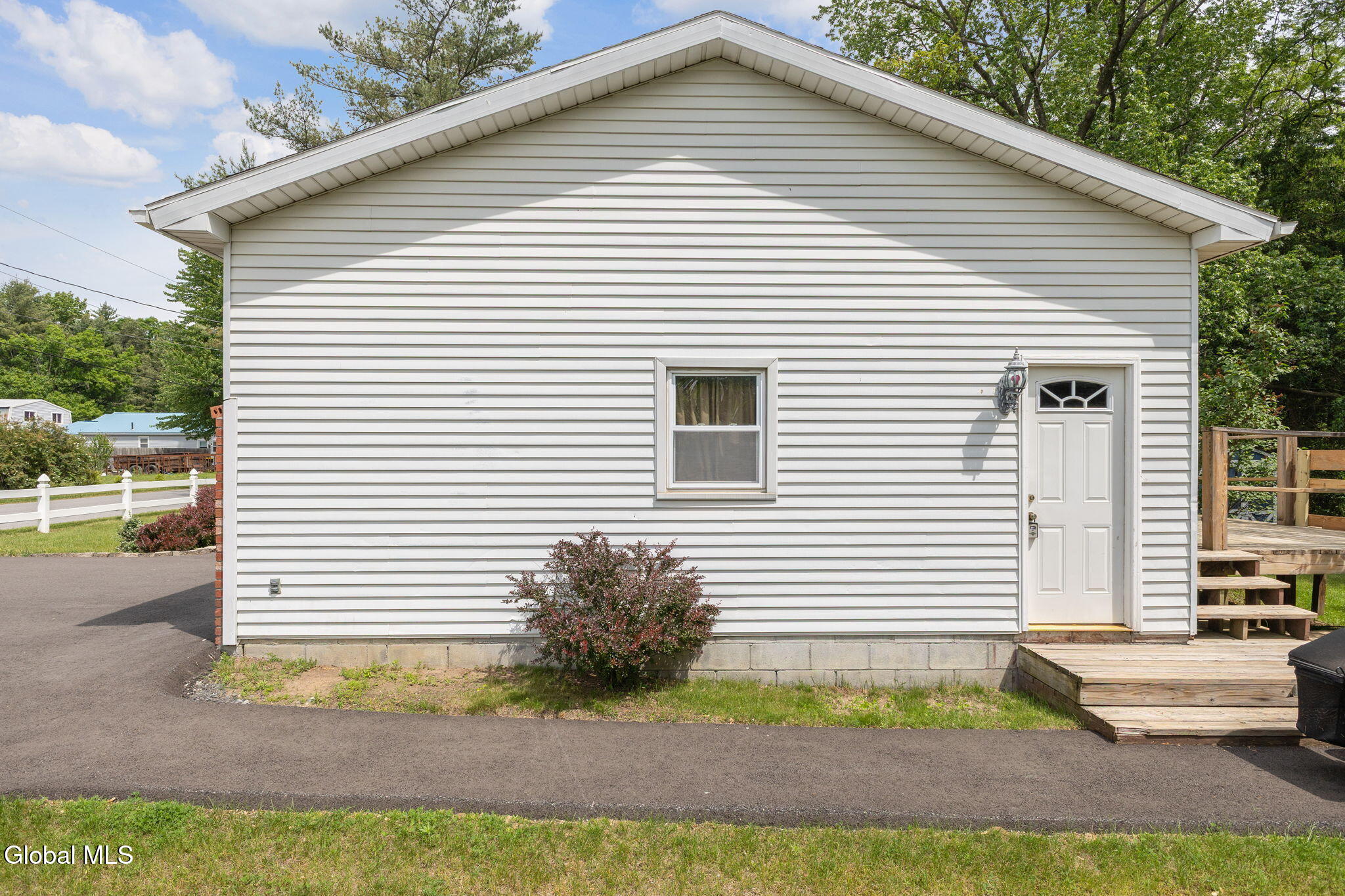 102 Evans Road Rotterdam, NY 12306 - Photo 30 of 42 30