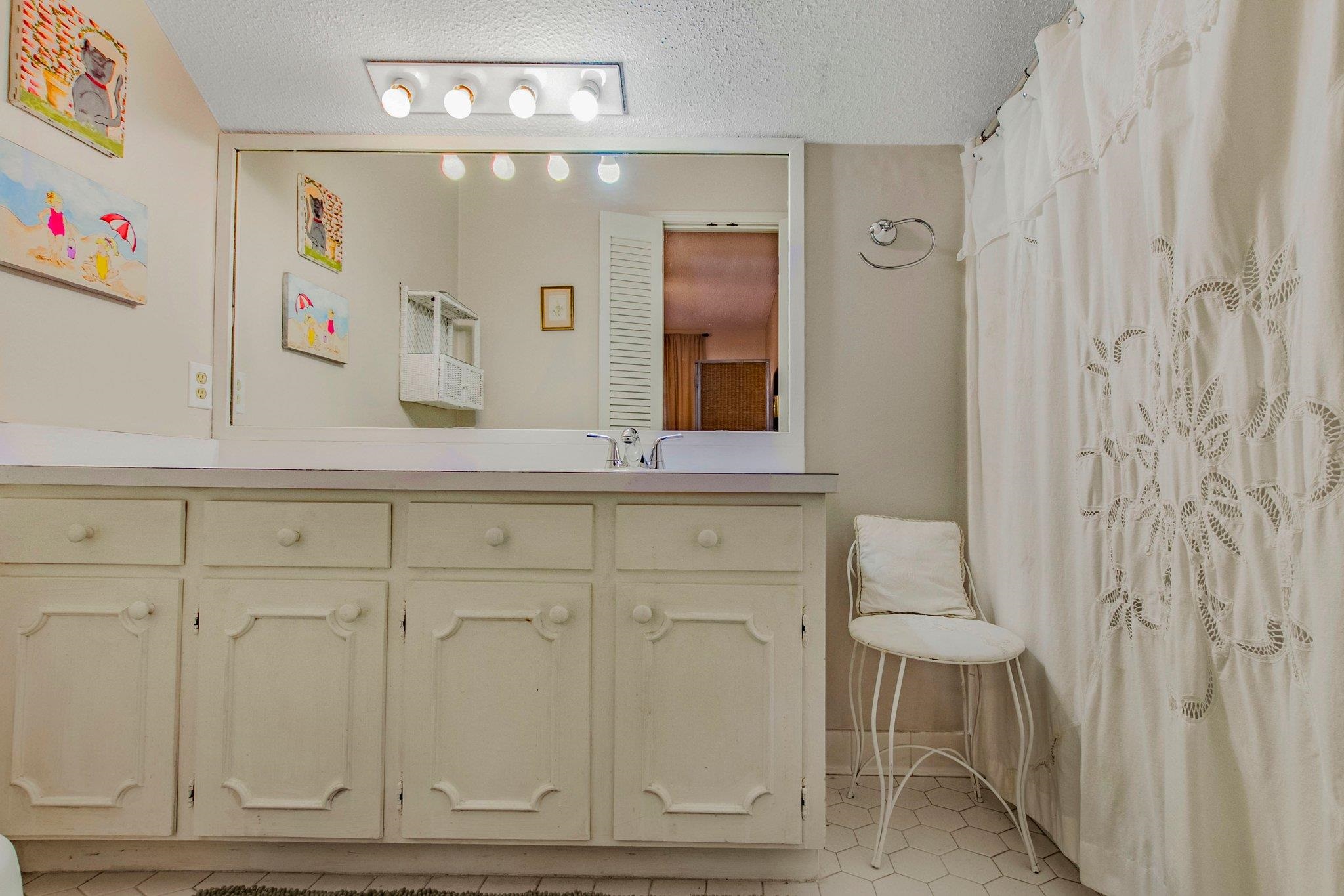 439 Village Drive Daphne, AL 36526 - Photo 38 of 48 Bathroom