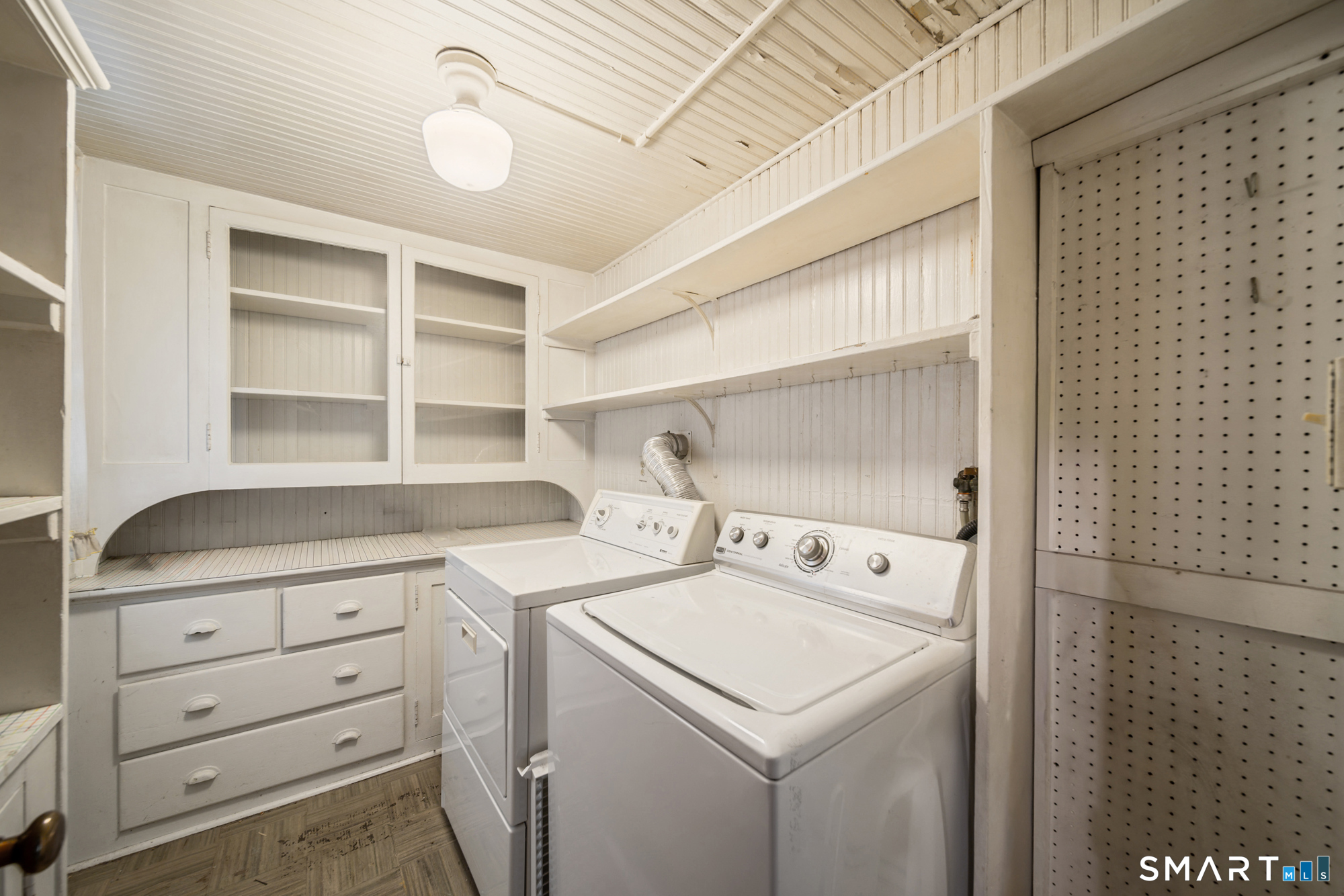 54 Beacon Manor Road Naugatuck, CT 06770 - Photo 4 of 32 Gallery Image 4