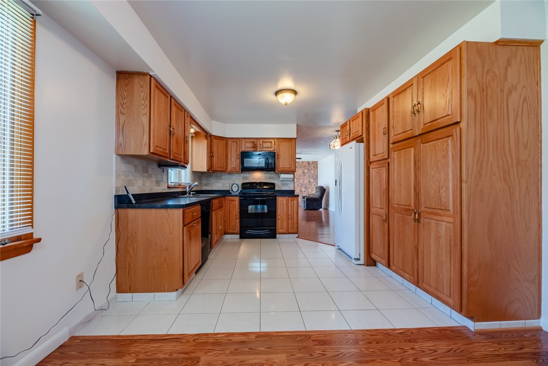 330 Carlsam Drive Irondequoit, NY 14609 - Photo 11 of 43