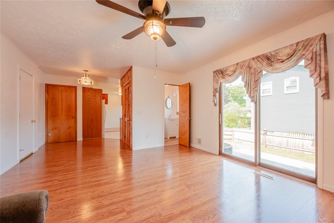 330 Carlsam Drive Irondequoit, NY 14609 - Photo 16 of 43